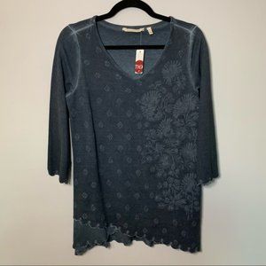 Women’s new Soft Surroundings blue floral embroidered quarter sleeve blouse